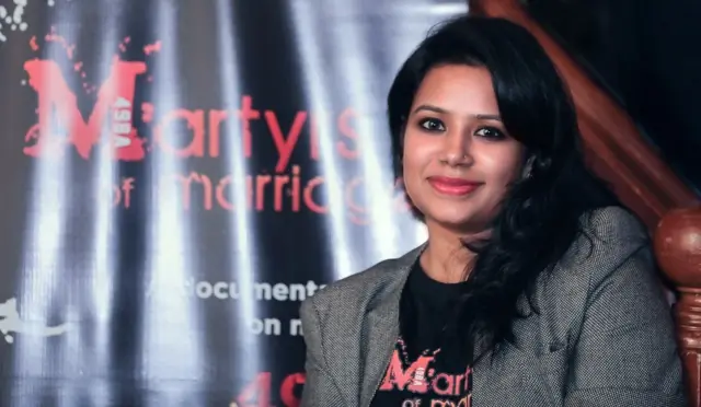 মিথ্যা বধূ-নির্যাতনের মামলায় নির্যাতনের শিকার হয়েছেন, তাদের নিয়েই তথ্যচিত্র বানিয়েছেন দীপিকা নারায়ণ ভরদ্বাজ