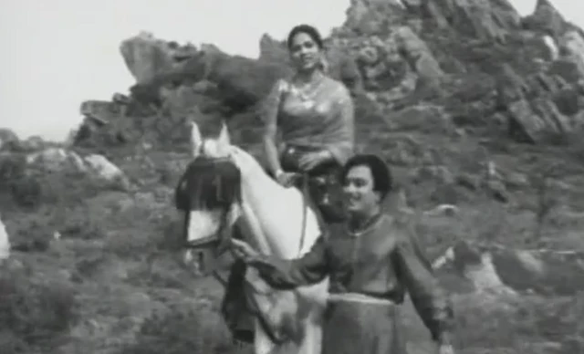  எம்ஜிஆர், திரைப்படங்கள், அதிமுக, அரசியல்
