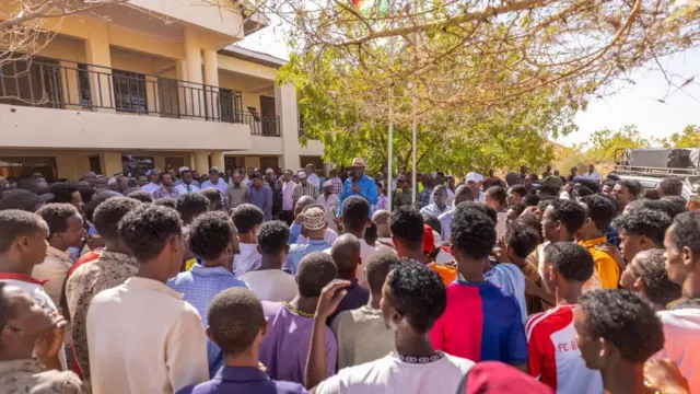 Dadka ku nool gobolka, oo wajahaya caqabado badan, ayaa rajo ka qaba in socdaalka Ruto uu keeno isbadel wax ku ool ah.