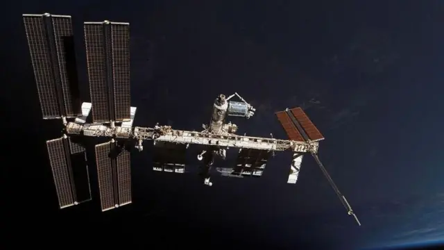 అంతర్జాతీయ అంతరిక్ష కేంద్రం 1998- 2011 మధ్య నిర్మితమైంది. (ఫైల్ ఇమేజ్, 2008)
