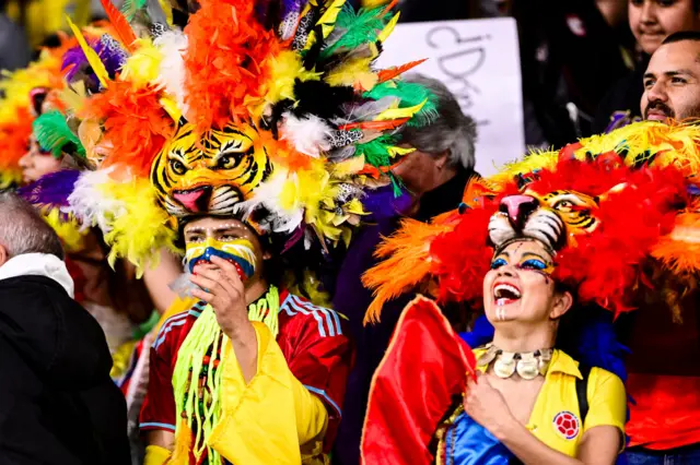Colombianos en Melbourne estadio