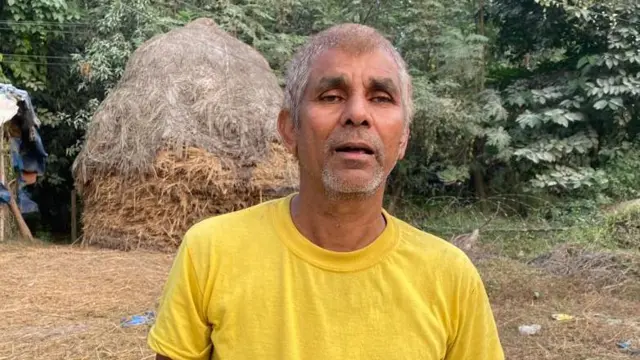 दुखिलाल यादव नेताहरूले जनतालाई खेलौना बनाएको गुनासो गर्छन्