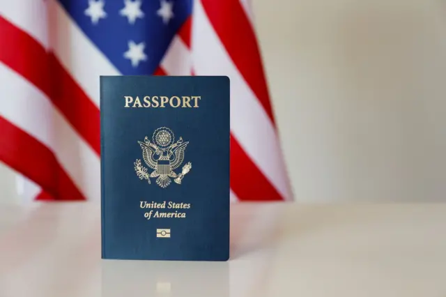 બીબીસી ગુજરાતી અમેરિકા પાસપોર્ટ સિટિઝનશિપ ડોનાલ્ડ ટ્રમ્પ એચ-1બી વિઝા 