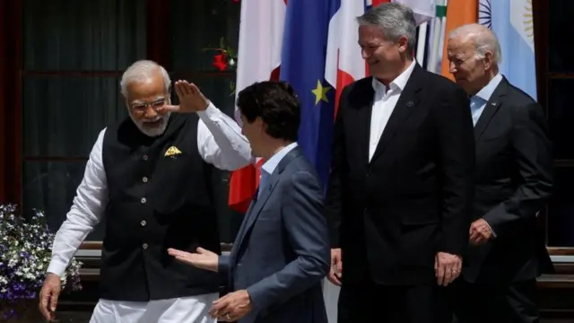 પ્રતીકાત્મક તસવીર