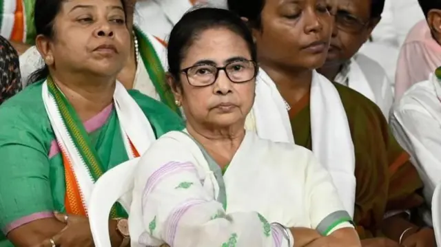 કોલકતામાં એક કાર્યક્રમ દરમિયાન મમતા બેનરજી 