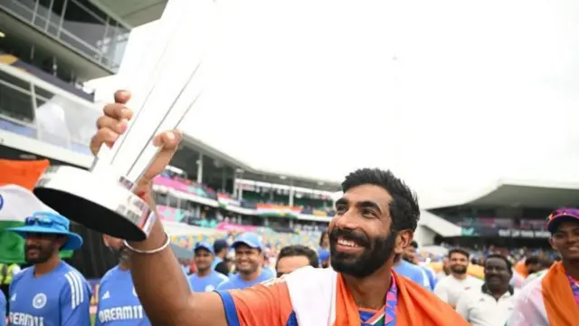 டி20 உலகக் கோப்பை : இந்தியாவின் வெற்றி குறித்து பாகிஸ்தான் ரசிகர்கள் சொல்வது என்ன?