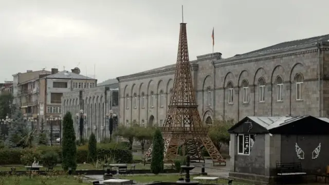 Ermənilərin Qarabağı tərk etməsindən sonra Qoris öz əhəmiyyətini itirdi