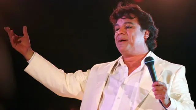 La ambigüedad sexual le dio a Juan Gabriel en México una libertad que  resonó en un pueblo acostumbrado a no decir las cosas" - BBC News Mundo