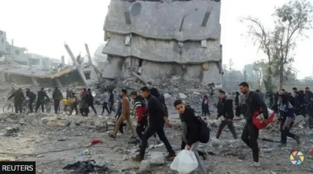 Aworan awọn ogunlende ọmọ Palestine to n mura ati pada sile wọn