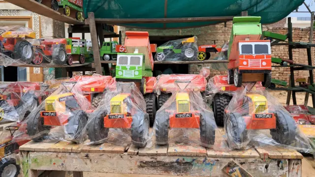 ਲੱਕੜ ਦੇ ਖਿਡੌਣੇ