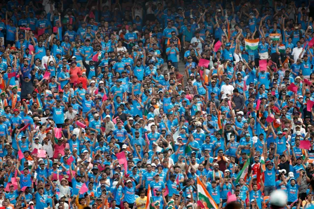 अहमदाबाद के स्टेडियम में पाकिस्तान के समर्थक नदारद