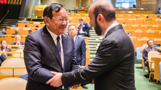 Встреча министров иностранных дел Камбоджи и Армении во время Генассамблеи ООН. Эту фотографию опубликовал камбоджийский МИД.