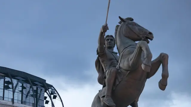 حلم العثور على مقبرة الإسكندر الأكبر ما زال يراود الكثيرين حول العالم