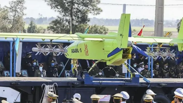 ابابیل ۵ با شش بمب قائم