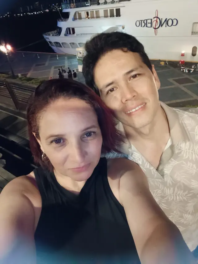 Carlos Shigueyme Toyosumi Teixeira e esposa