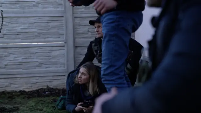 Волонтери із Марганця і знімальна група ВВС потрапили під російський обстріл під час розвезення гуманітарної допомоги