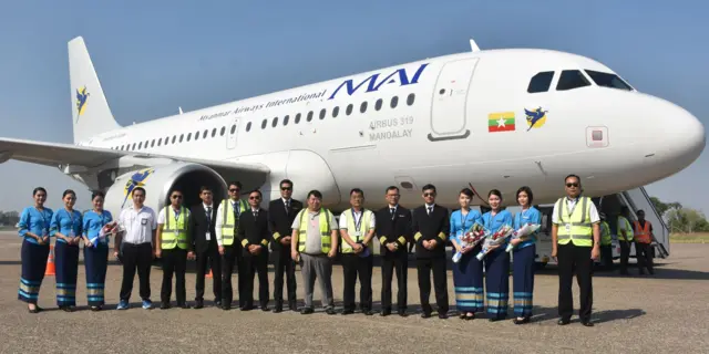 Airbus လေယာဉ်အသစ်နဲ့တွေ့ရတဲ့ ဦးအောင်အောင်ဇော်