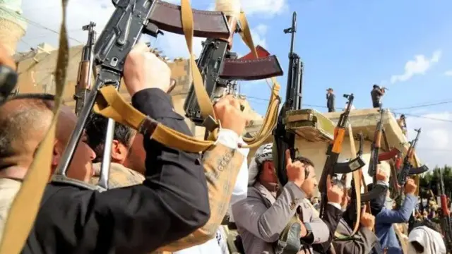 हूती एक हथियारबंद संगठन है, जिसका यमन के कई हिस्सों पर नियंत्रण है
