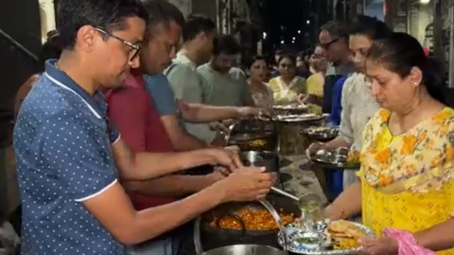 ધૂળેટી, હોળી, સુરત, પરંપરા, મહિધરપુરા, બીબીસી ગુજરાતી, અજબગજબ