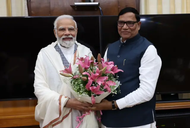 नरेंद्र मोदी के साथ कृपाशंकर सिंह