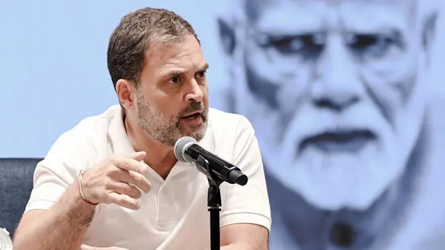 राहुल गांधी