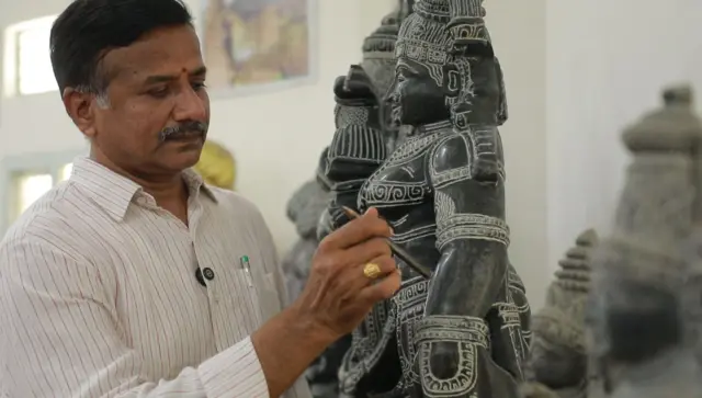 దేవతల శిలలు, ఎస్వీ శిల్ప కళాశాల, తిరుపతి, టీటీడీ, ఆగమ శాస్త్రం