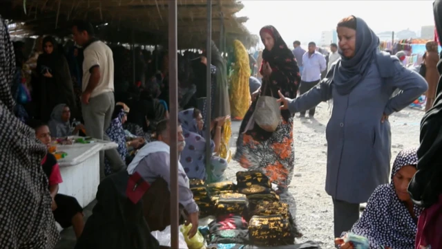 نمایی از فیلم 'در میان امواج'