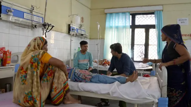 હાથરસ દુર્ઘટના, નાસભાગ, ઉત્તર પ્રદેશ, બીબીસી ગુજરાતી