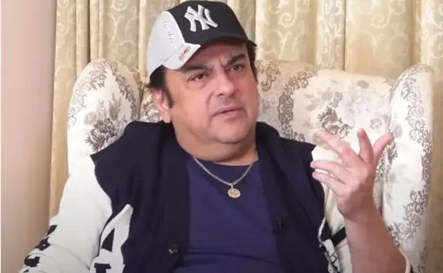 عدنان سمیع کے مطابق آشا بھوسلے نے انھیں ممبئی آنے کی دعوت دی