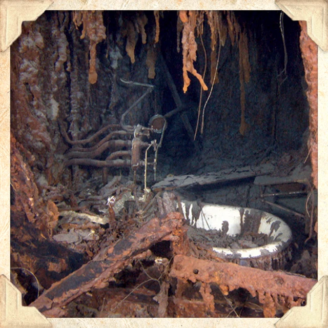 टाइटैनिक के मलबे में बाथरूम