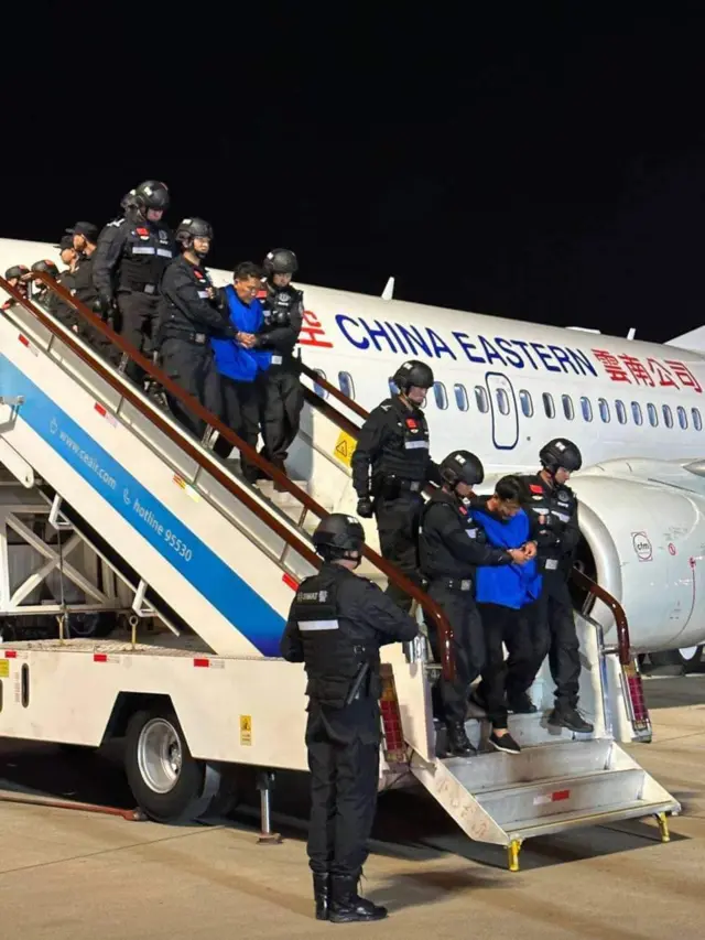 ဝရမ်းထုတ်ထားသူတွေကို တရုတ်က သီးသန့်လေယာဥ် နဲ့ နေပြည်‌တော်ကို လာရောက်ခေါ်ဆောင်ခဲ့