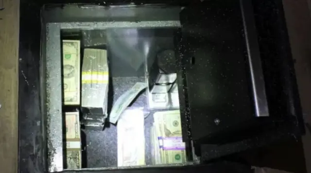 రహస్యంగా దాచిన బిట్ కాయిన్లు