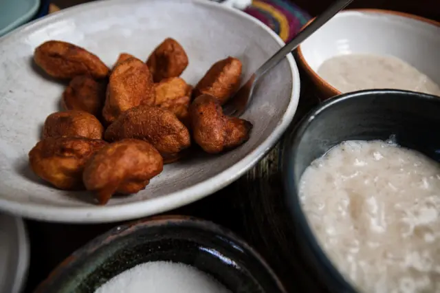 Àkàrà àti ẹ̀kọ