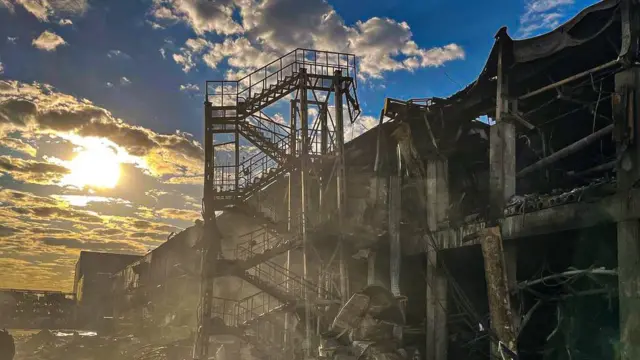 Одесса шаардык кеңеши бомбалоо маалындагы сүрөттөрдү жарыялады