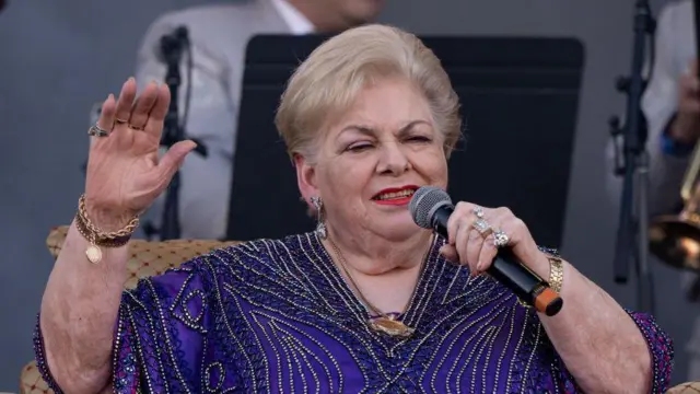 Paquita la del Barrio en una presentación.