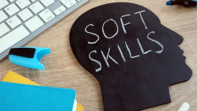 mousepad com inscriçãoaposta ganha xand avião'soft skills' 