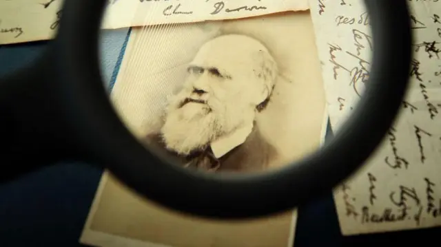 நம்பிக்கையா? அறிவியலா? – டார்வின் கண்ட பரிணாம உலகம்