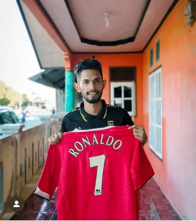 Martunis, Cristiano Ronaldo, tsunami Aceh 2004, 20 tahun tsunami Aceh, Aceh, Martunis Ronaldo, Portugal, Sporting Lisbon. Martunis cedera, Manchester United