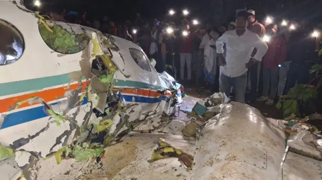 दुर्घटनाग्रस्त विमान