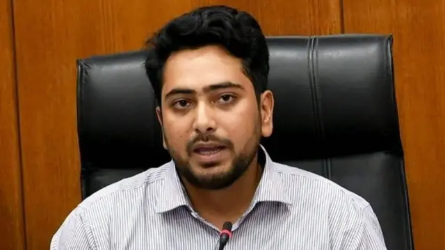 তথ্য উপদেষ্টা নাহিদ ইসলাম