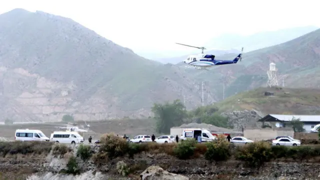 रईसी के काफिले का एक हेलिकॉप्टर