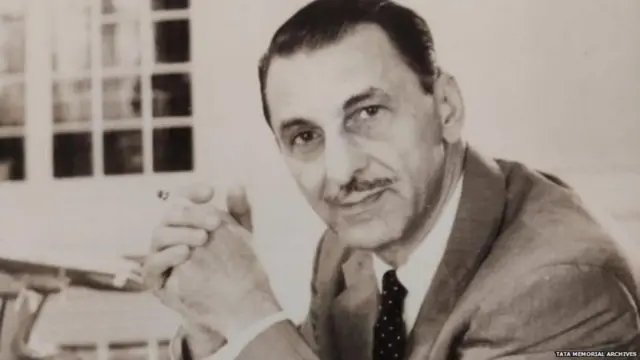 1977 मध्ये मोरारजी देसाई पंतप्रधान झाले आणि त्यांनी जेआरडी यांना अणू ऊर्जा आयोगवरून हटवलं.
