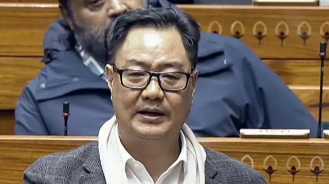 રાહુલ ગાંધીના લોકસભાના સ્પીકરને લખેલા પત્ર પર શું બોલ્યા કેન્દ્રીય મંત્રી રિજિજૂ - ન્યૂઝ અપડેટ