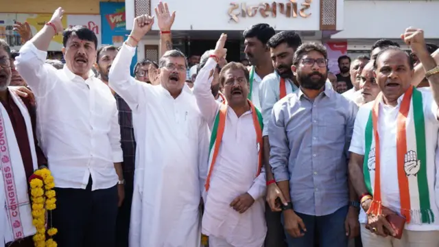 કૉંગ્રેસ જનઆક્રોશ રેલી, ભાજપ, કૉંગ્રેસ અને આપની વ્યૂહરચના, મ્યુનિસિપલ કૉર્પોરેશન, શહેરી તથા ગ્રામીણ મતદારો, સ્થાનિક સ્વરાજ્યની ચૂંટણી મહત્ત્વપૂર્ણ કેમ, ગુજરાત રાજકારણ, બીબીસી ગુજરાતી ઢીમા બેચરાજી