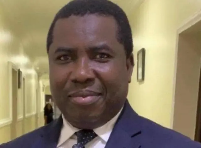 Farfesa Joach Ojo Amupitan