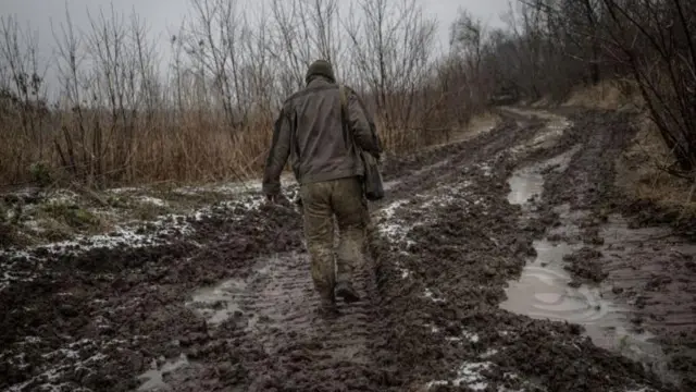 Український військовий під Авдіївкою