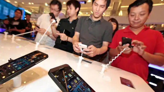 industri ponsel Indonesia