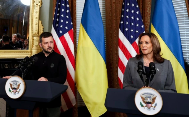 Zelenskiy ve Kamala Harris basın toplantısı yapıyor