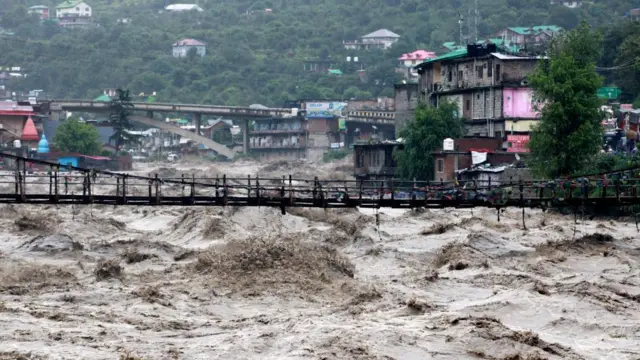 हिमाचलमा बाढी 