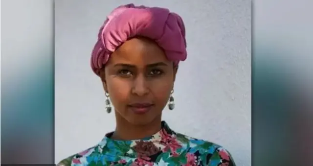 Oq shaffof külotli ayollar Mening etuk sevgilim